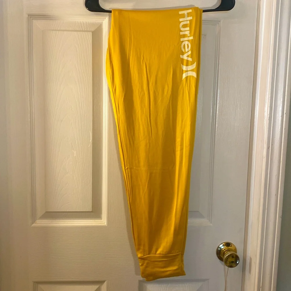 Hurley Vibrant Misted Yellow Hoodie Jogger Set NWTs - Picture 6 of 9